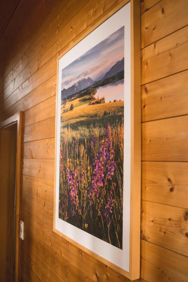 Naturnahes Familienchalet Mit Garten - Wifi - Netflix - Nur 15 Minuten Vom Chiemsee Und 35 Minuten Von Muenchen Entfernt Vogtareuth Esterno foto