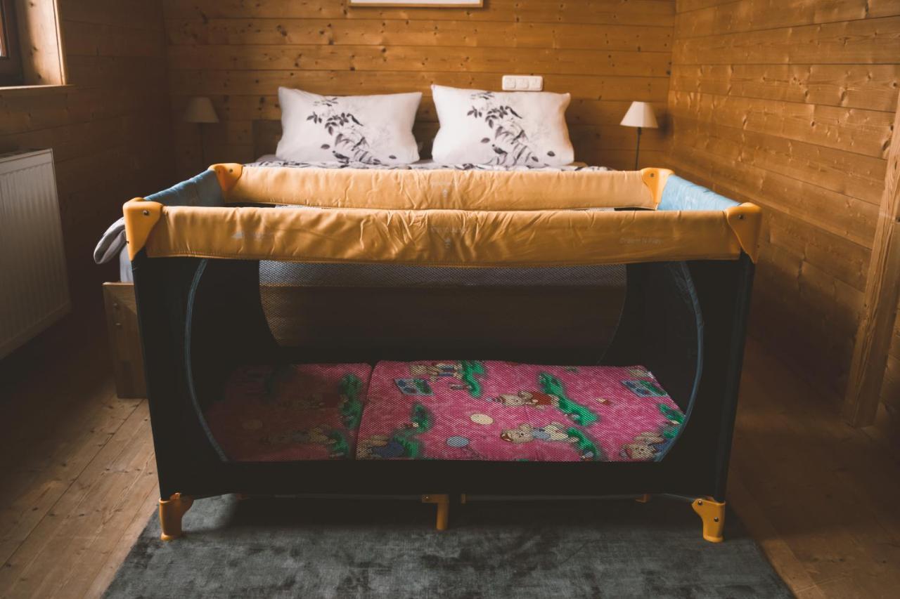 Naturnahes Familienchalet Mit Garten - Wifi - Netflix - Nur 15 Minuten Vom Chiemsee Und 35 Minuten Von Muenchen Entfernt Vogtareuth Esterno foto