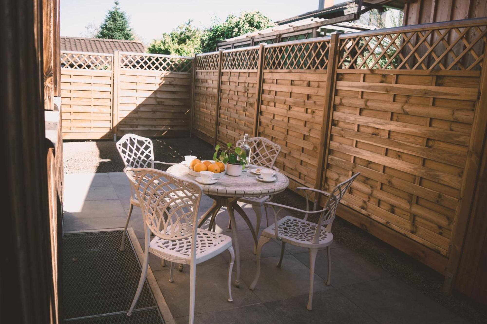Naturnahes Familienchalet Mit Garten - Wifi - Netflix - Nur 15 Minuten Vom Chiemsee Und 35 Minuten Von Muenchen Entfernt Vogtareuth Esterno foto