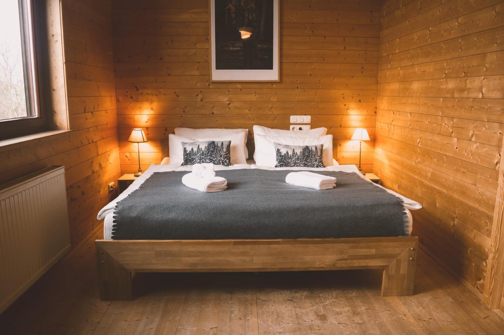 Naturnahes Familienchalet Mit Garten - Wifi - Netflix - Nur 15 Minuten Vom Chiemsee Und 35 Minuten Von Muenchen Entfernt Vogtareuth Esterno foto